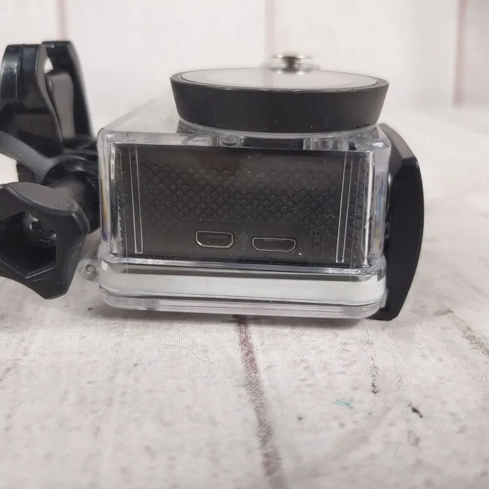AKASO EK7000 4K Action Camera BUNDLE - Waterproof Case, Batteries, Extras TESTED